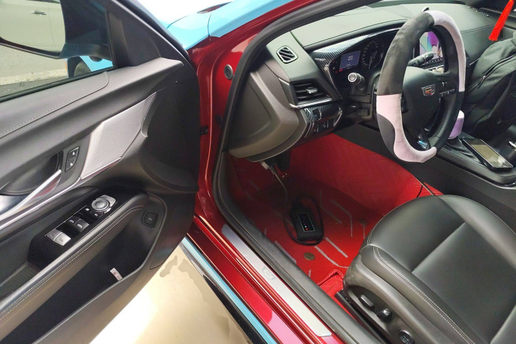 凯迪拉克CT4 2020款 28T 时尚型中控内饰7003