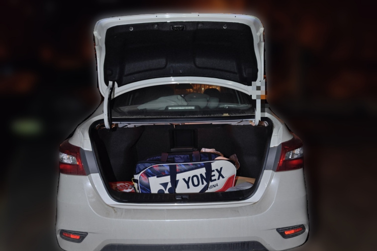 日产 轩逸 2016款 1.6XL  CVT尊享版中控内饰23