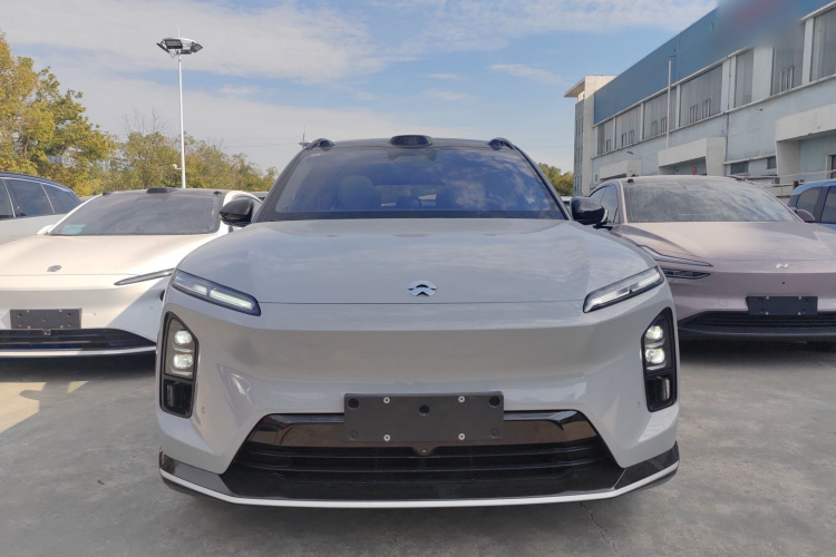 蔚来ES6 2025款 75kWh车身外观2