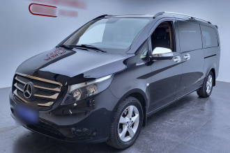 奔驰 威霆 2016款 2.0T 商务版