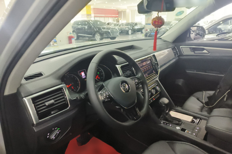 大众 途昂 2019款 330TSI 两驱豪华版 国V中控内饰7002