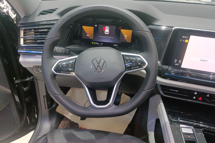 大众 途昂 2024款 380TSI 四驱尊崇豪华版中控内饰13