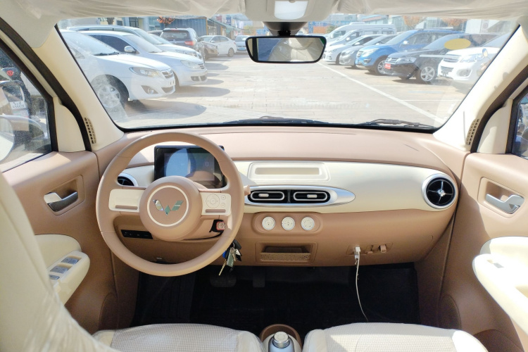 五菱汽车 宏光MINIEV 2025款 四门版 进阶款中控内饰7001