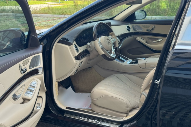 奔驰 迈巴赫S级 2018款 S 450 4MATIC中控内饰7003