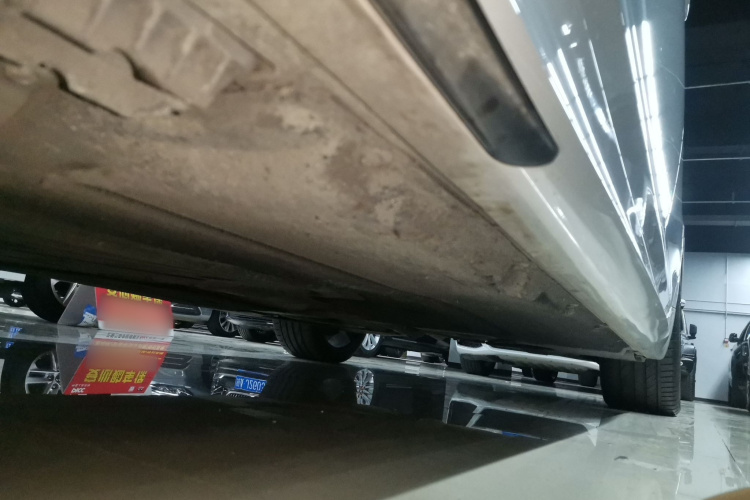 宝马5系 2022款 改款二 525Li M运动套装局部细节9002