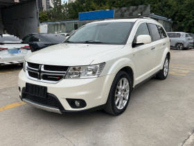 道奇 酷威 2015款 2.0TD 四驱尊尚版