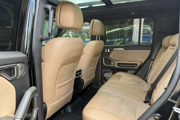 捷途旅行者 2023款 2.0T 四驱征服PRO中控内饰7002