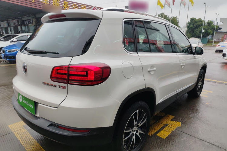 大众 途观 2015款 1.8TSI 自动两驱豪华型车身外观7