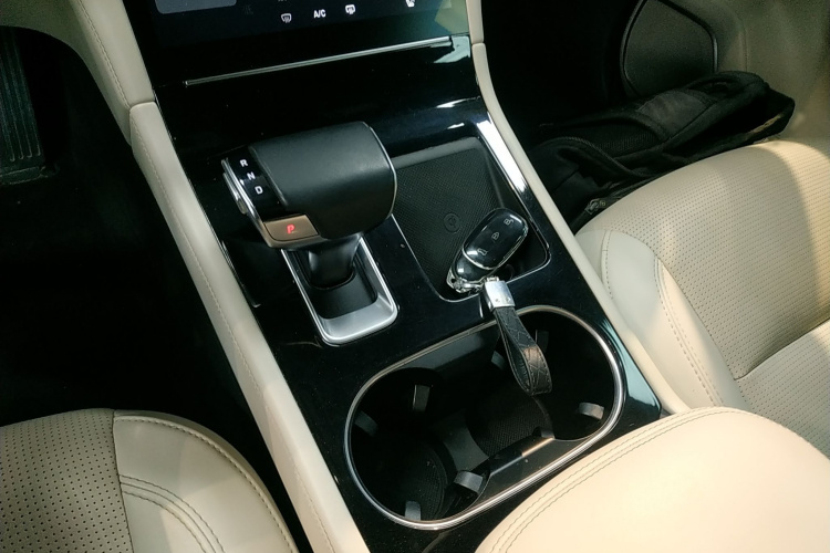 理想汽车 理想ONE 2021款 增程6座版局部细节18