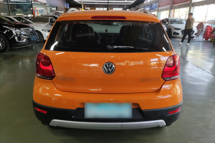 大众 2012款 1.6L Cross Polo AT车身外观6003