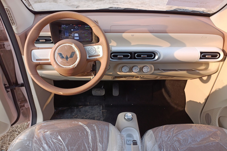 五菱汽车 宏光MINIEV 2024款 第三代 215km 青春版中控内饰7002