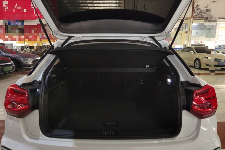 奥迪Q2L 2023款 35TFSI 进取动感型局部细节23