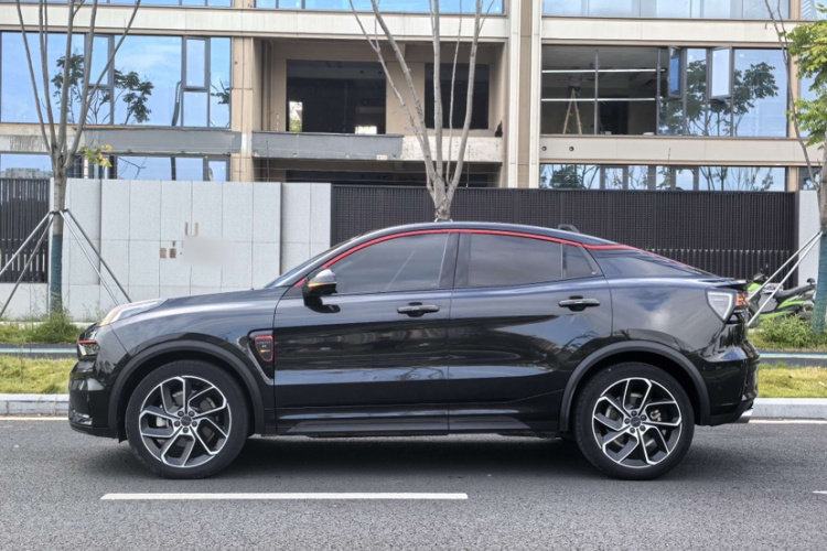 领克05 2022款 2.0TD 两驱耀Halo车身外观6005