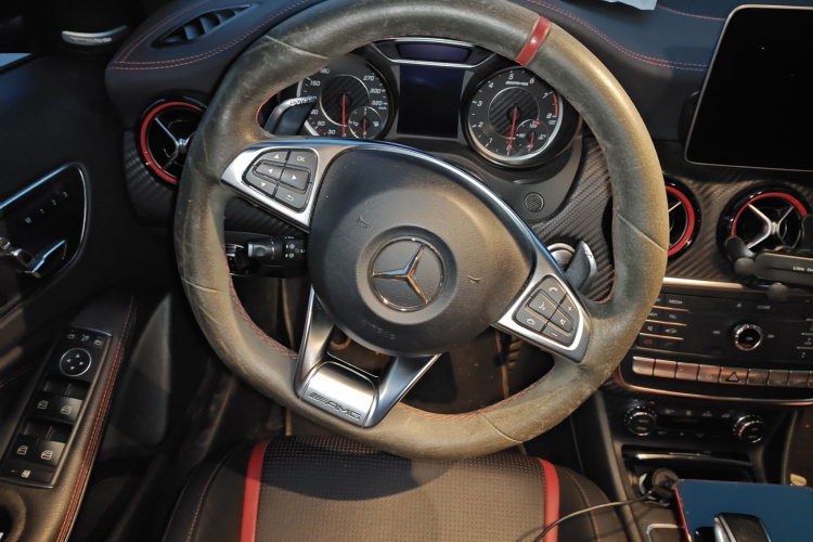 奔驰A级AMG(进口) 2017款 改款 AMG A 45 4MATIC局部细节13