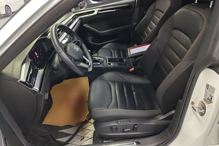 一汽-大众CC 2021款 380TSI 夺目版30周年纪念版局部细节19