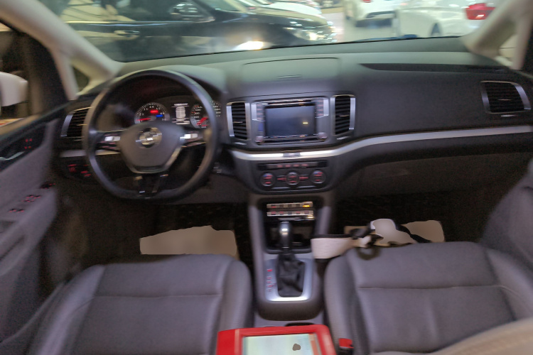 大众 夏朗 2016款 380TSI 舒享型 7座中控内饰7002