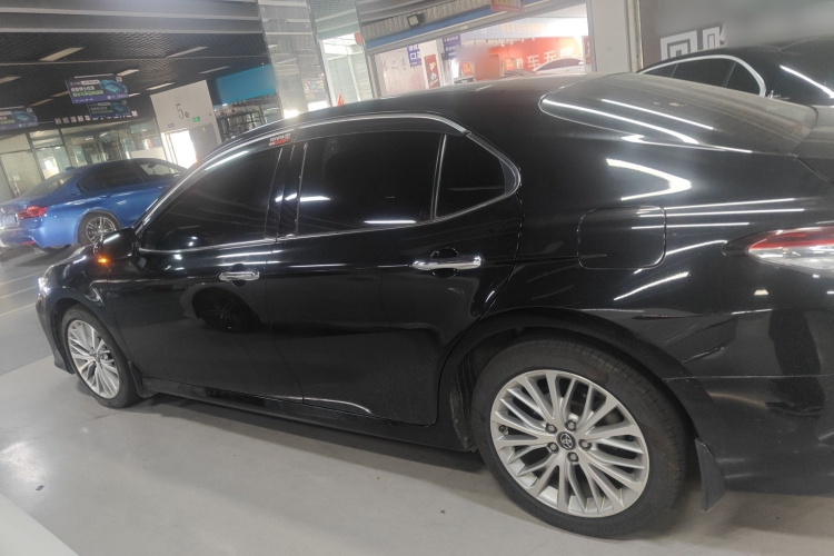 丰田 凯美瑞 2018款 2.5G 豪华版车身外观4