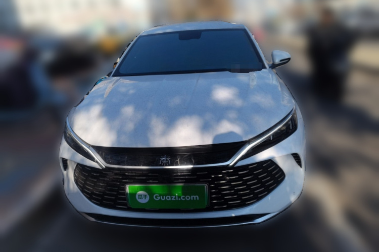 比亚迪 秦L 2024款 DM-i 80KM超越型车身外观2