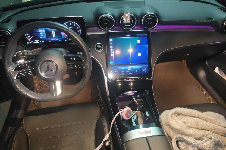 奔驰C级 2024款 C 200 L 运动版中控内饰12