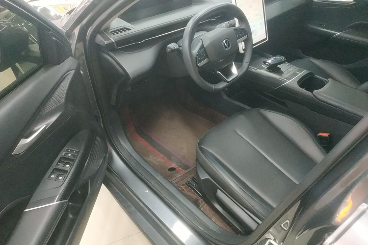 长安 逸动 2024款 1.5T GDI自动 畅享版中控内饰7003