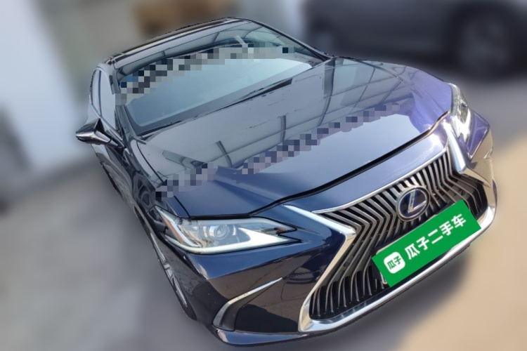 雷克萨斯ES 2020款 300h 卓越版车身外观3