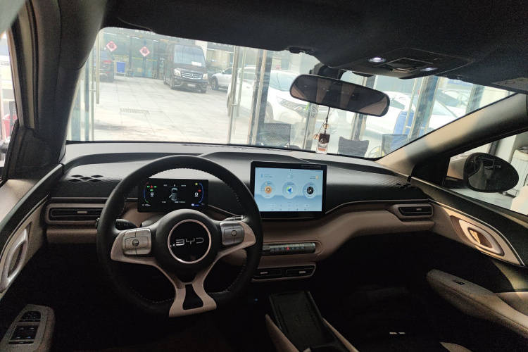 比亚迪 海鸥 2025款 305km 自由版中控内饰12