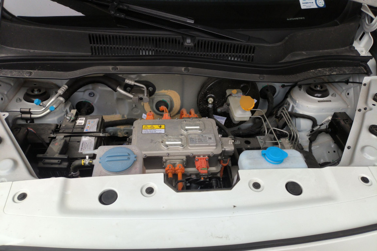 零跑汽车 零跑T03 2025款 310舒享版机舱底盘24