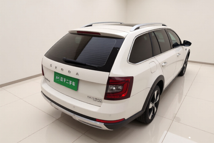 斯柯达 明锐 2019款 旅行车 TSI280 DSG豪华版 国VI车身外观7