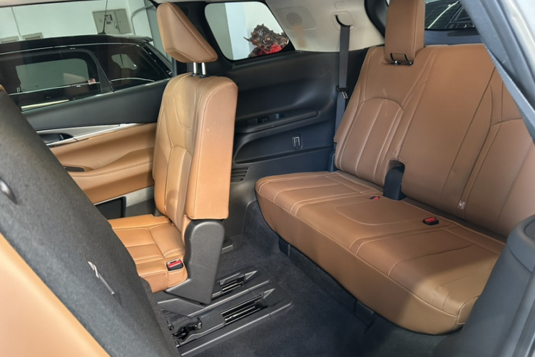 英菲尼迪QX60 2022款 2.0T 四驱卓越版局部细节9008