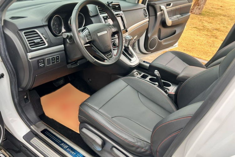 哈弗M6 2017款 1.5T 自动两驱精英型中控内饰7002