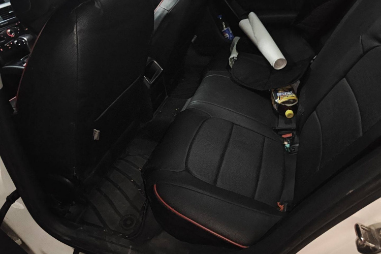 奥迪A4L 2013款 35 TFSI 自动标准型中控内饰7004