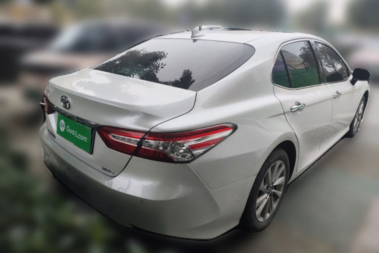 丰田 凯美瑞 2021款 2.0G 豪华版车身外观7