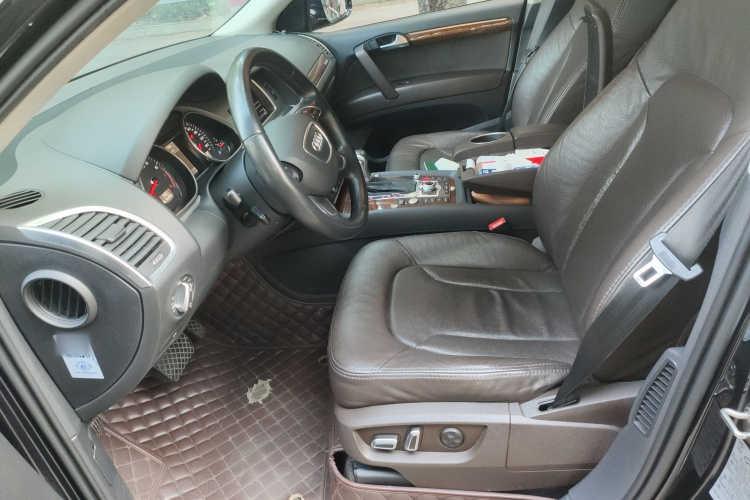 奥迪Q7 2015款 35 TFSI 进取型局部细节19