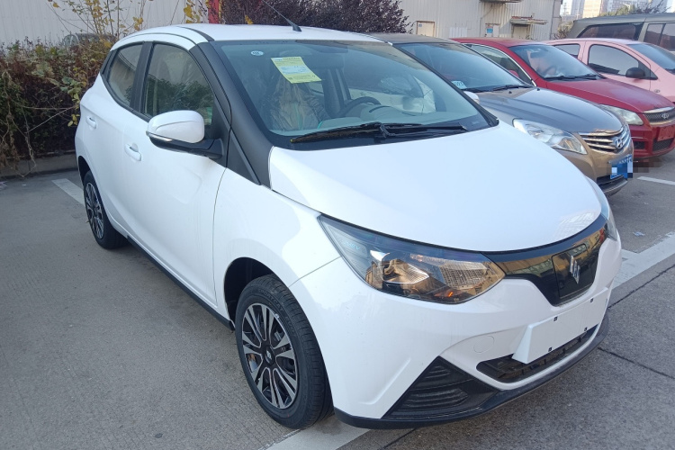 江铃集团新能源 易至EV2 2026款 PLUS+ 舒适型车身外观3