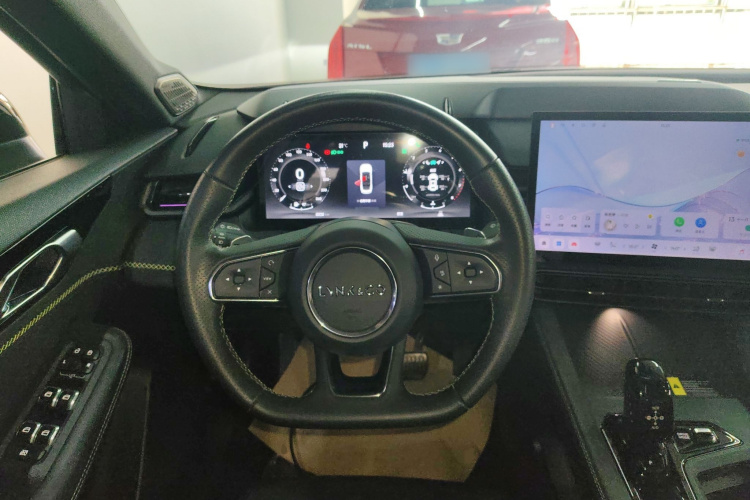 领克03 2023款 2.0TD DCT劲Pro中控内饰13