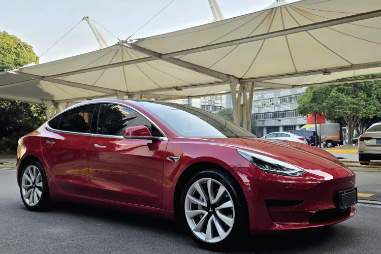 特斯拉 Model 3 2019款 标准续航后驱升级版车身外观6002