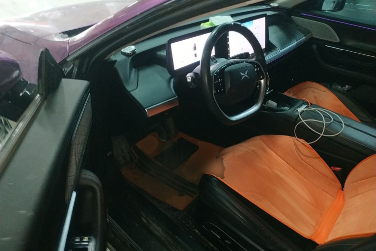 小鹏P7 2022款 670N+中控内饰20