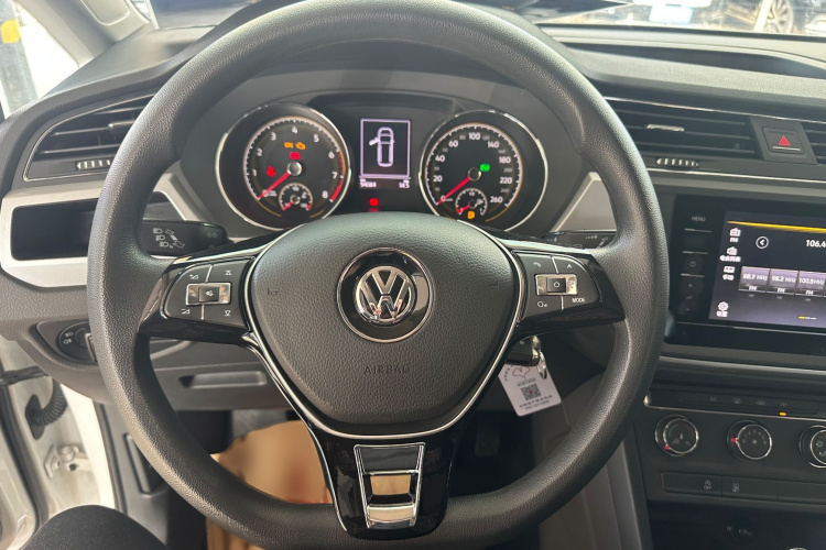 大众 2021款 途安L 280TSI DSG风尚版 7座中控内饰7007