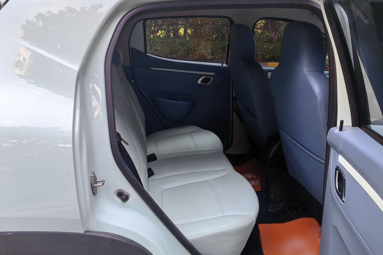 东风纳米 纳米BOX 2022款 轻风版 201KM 闪电型中控内饰7005