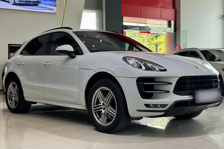 保时捷 2016款 Macan Turbo 3.6T车身外观6009
