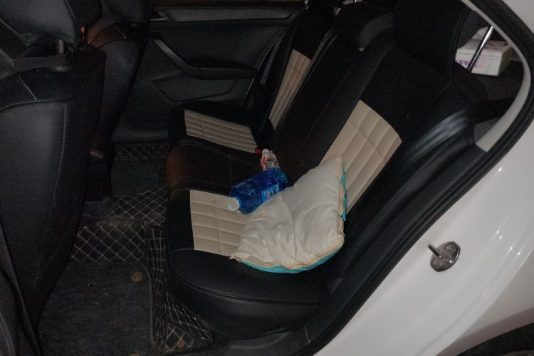 大众 桑塔纳 2019款 1.5L 手动风尚版 国VI中控内饰21