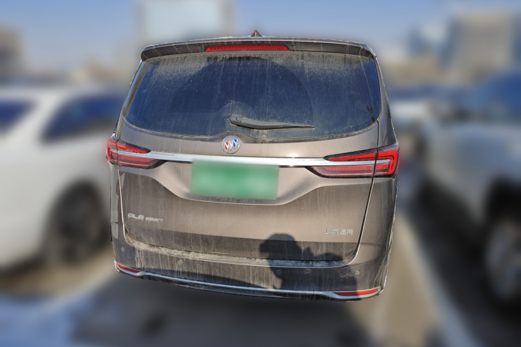 别克GL8 2022款 陆上公务舱 652T 豪华型车身外观6