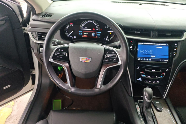 凯迪拉克XTS 2018款 28T 技术型中控内饰13