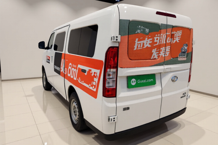 瑞驰汽车 瑞驰新能源EC75 2025款 客运 智行超充版 先锋型Ⅰ 52.16kWh车身外观5