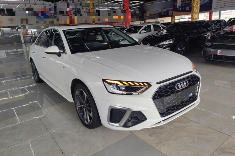 奥迪A4L 2024款 40 TFSI 时尚动感型车身外观3