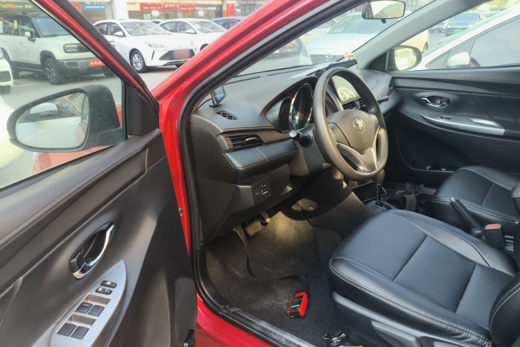 丰田 YARiS L 致炫 2015款 1.5E 自动魅动版中控内饰20