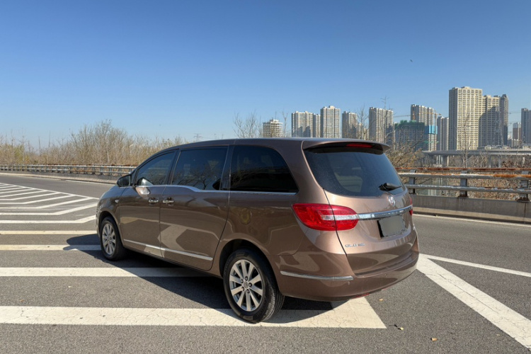 别克GL8 2018款 28T 豪华型 国VI车身外观6008