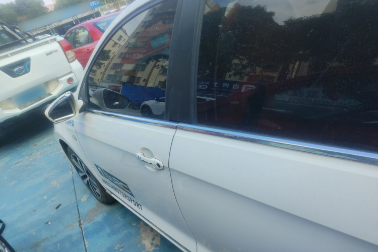 大众 捷达 2015款 质惠版 1.6L 手动时尚型车身外观4