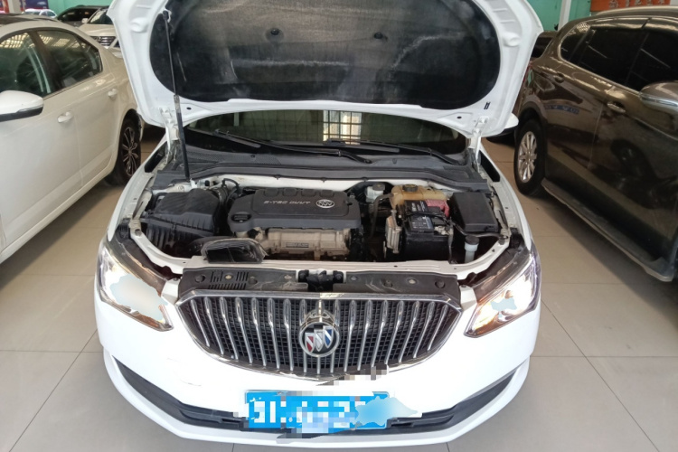 别克 英朗 2016款 15N 手动精英型机舱底盘24