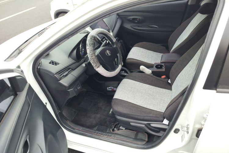 丰田 威驰 2017款 1.5L CVT创行版中控内饰20